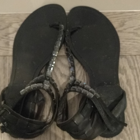 Beautiful flats by Guess🌟🌸🍀 - Picture 3 of 10